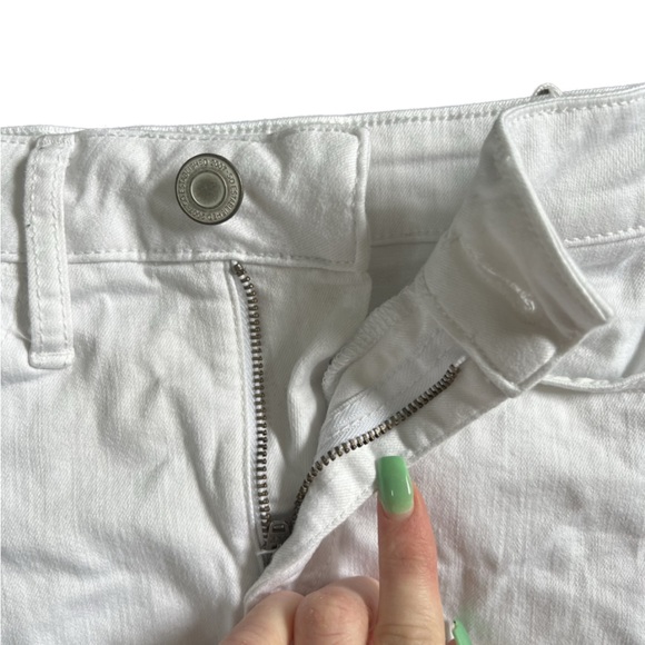 🌸WHITE DENIM SKIRT WITH DISTRESSING SIZE 0 - Picture 3 of 6